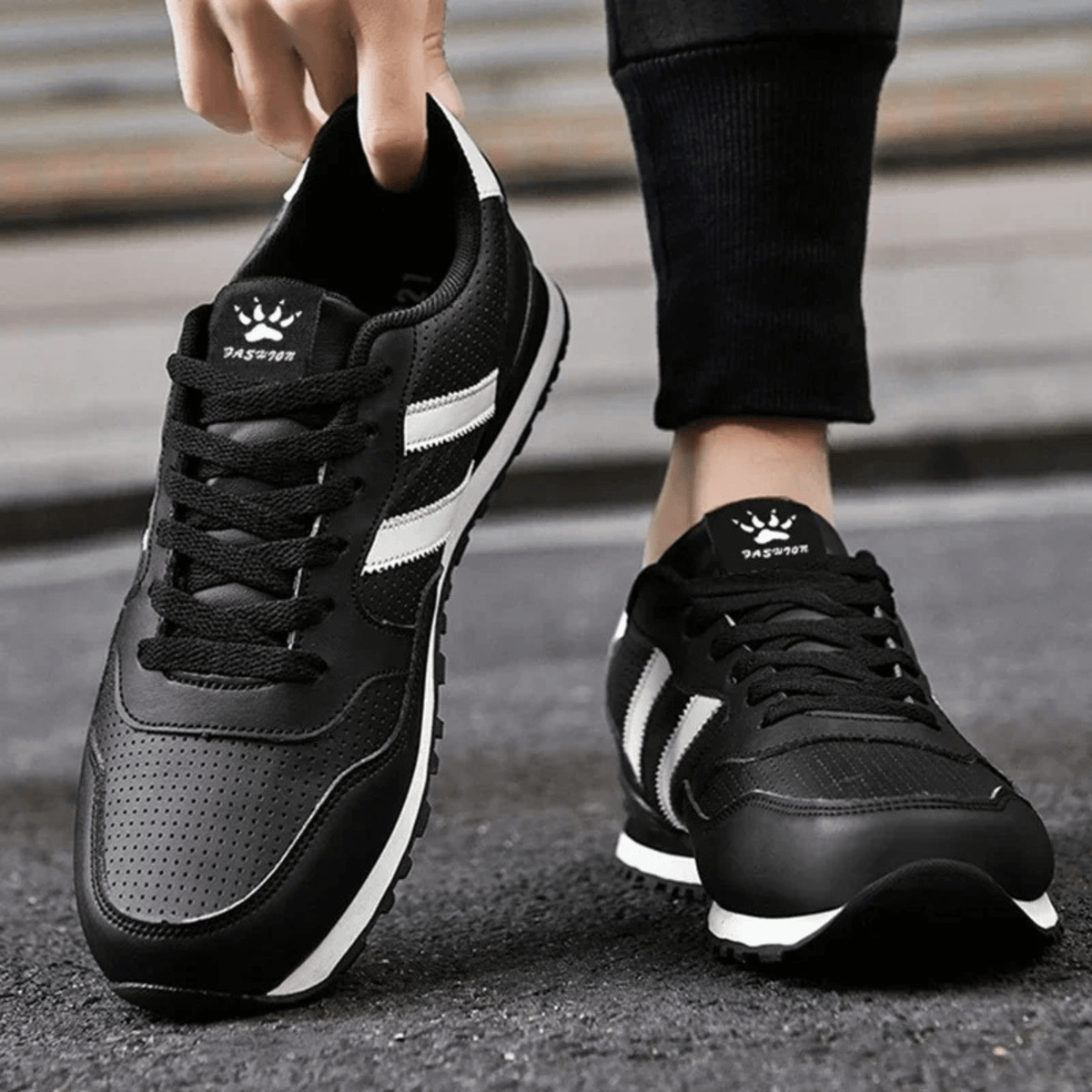 The Sereno Sneaker