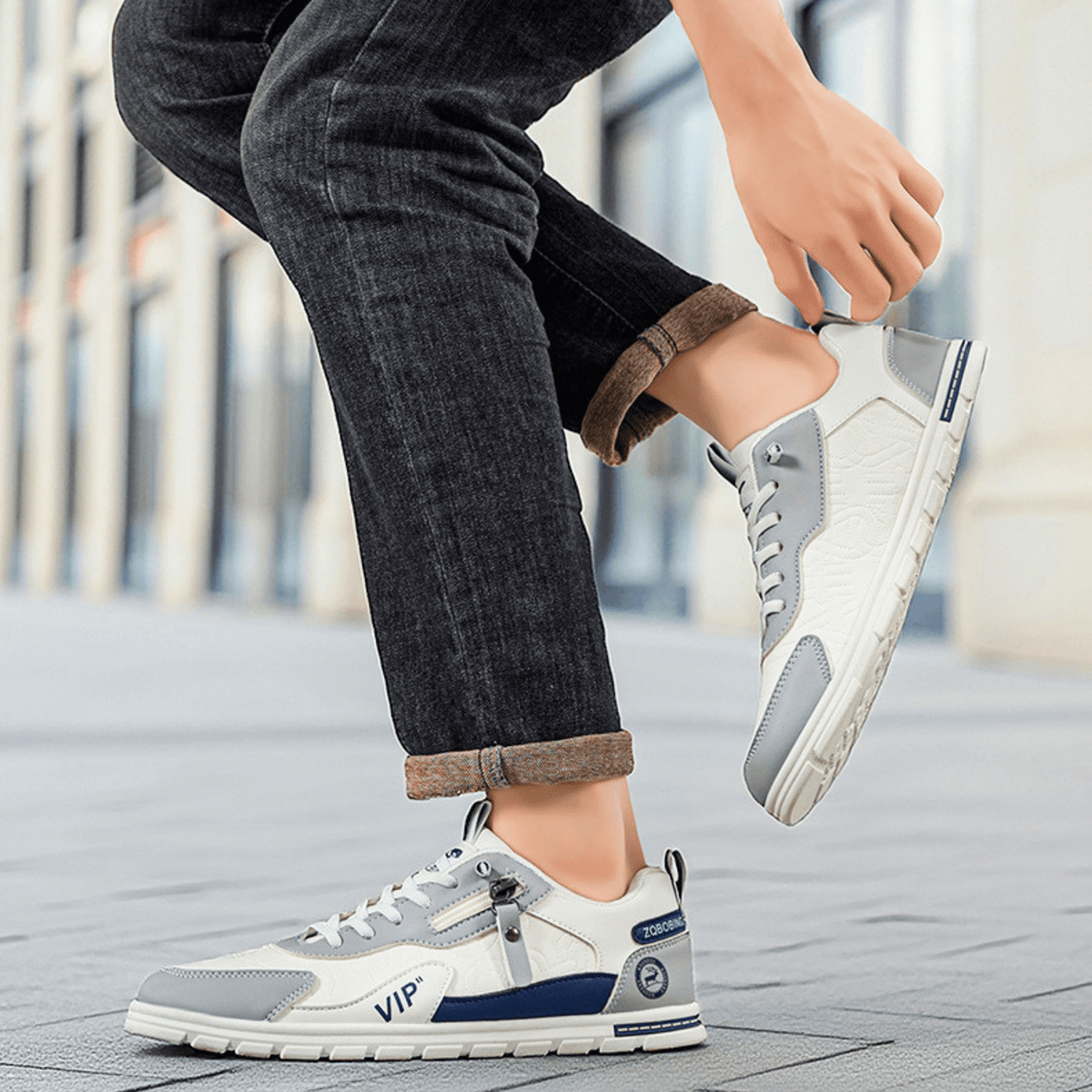 The Aurevano Sneaker