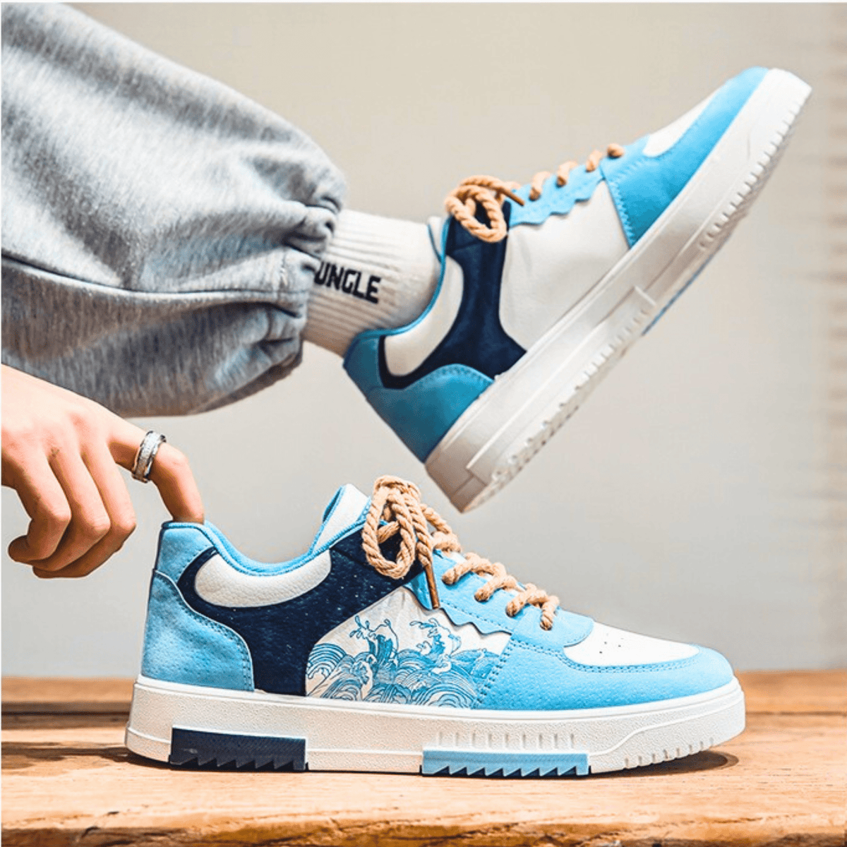The Saviero Sneaker