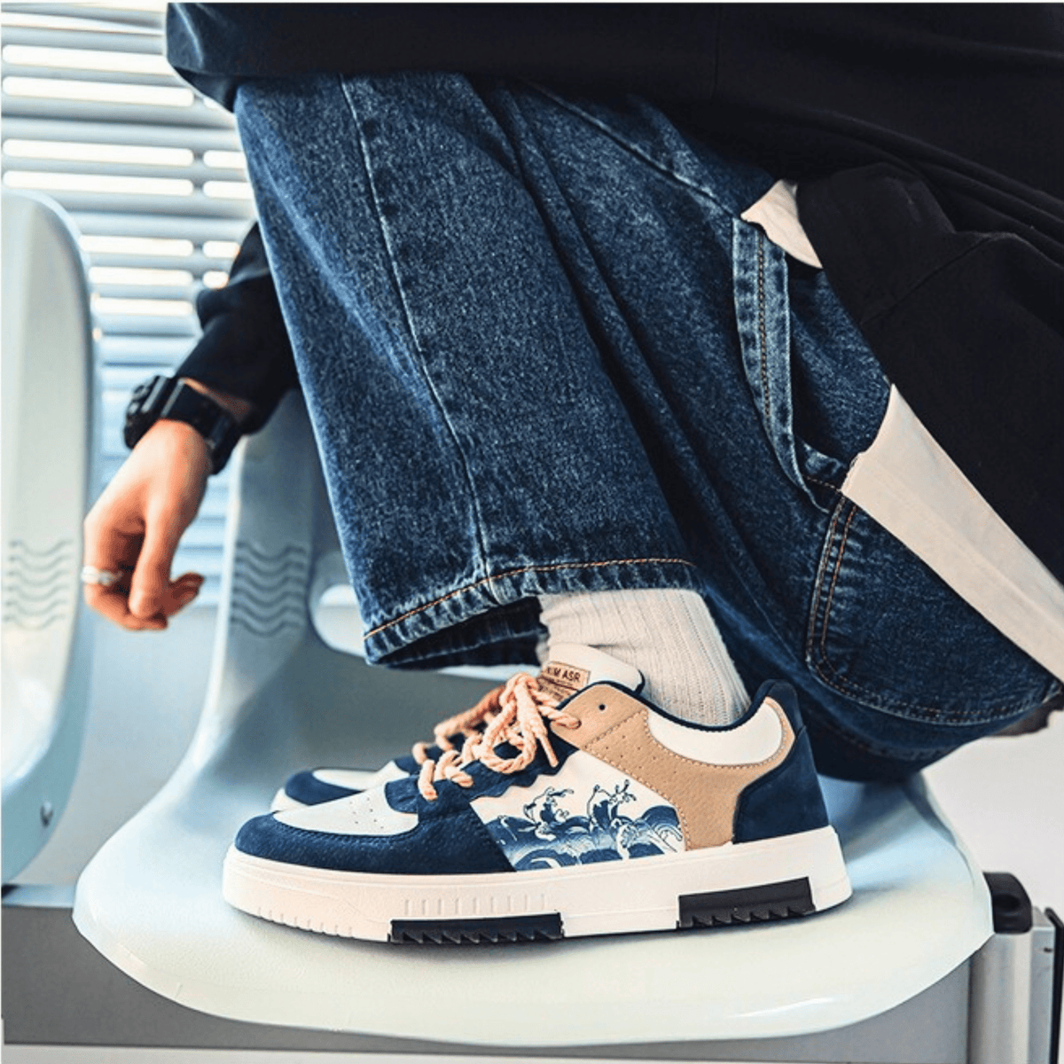 The Saviero Sneaker