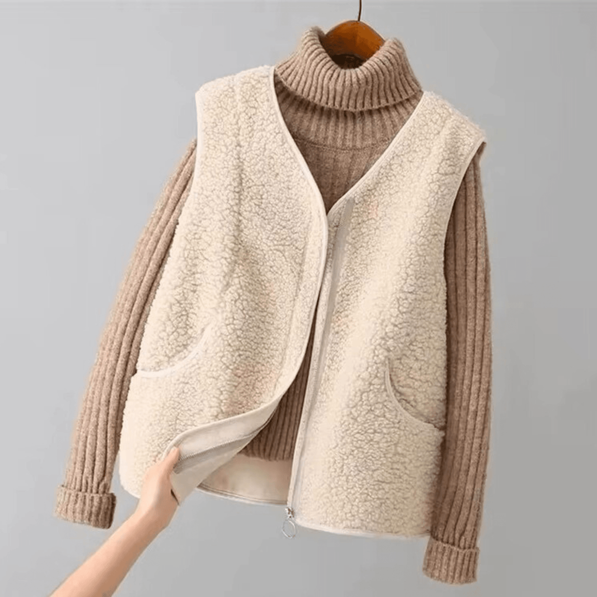 The Valeria Vest