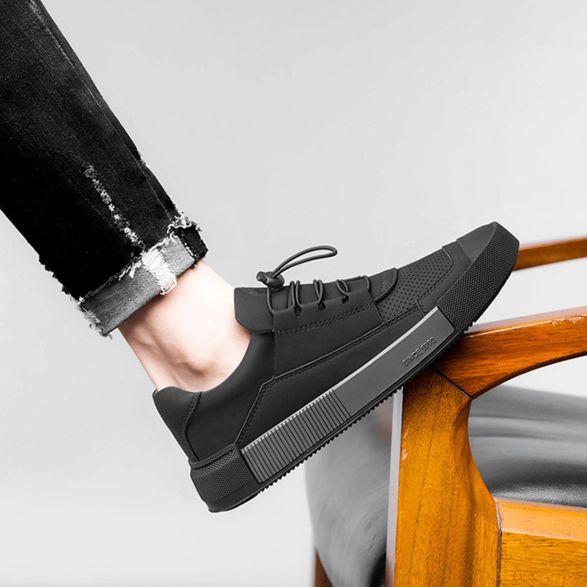 The Varen Sneaker