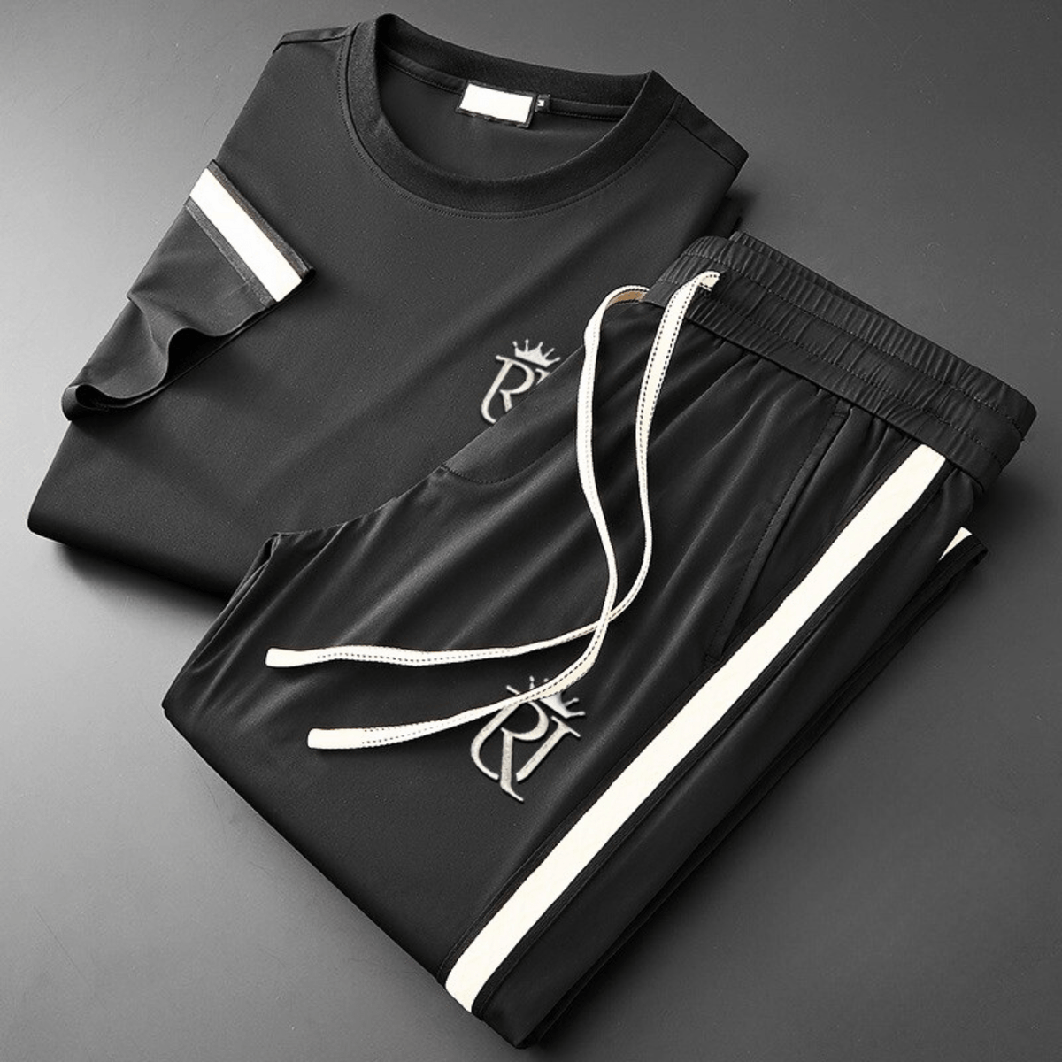 The Royal Junction Set