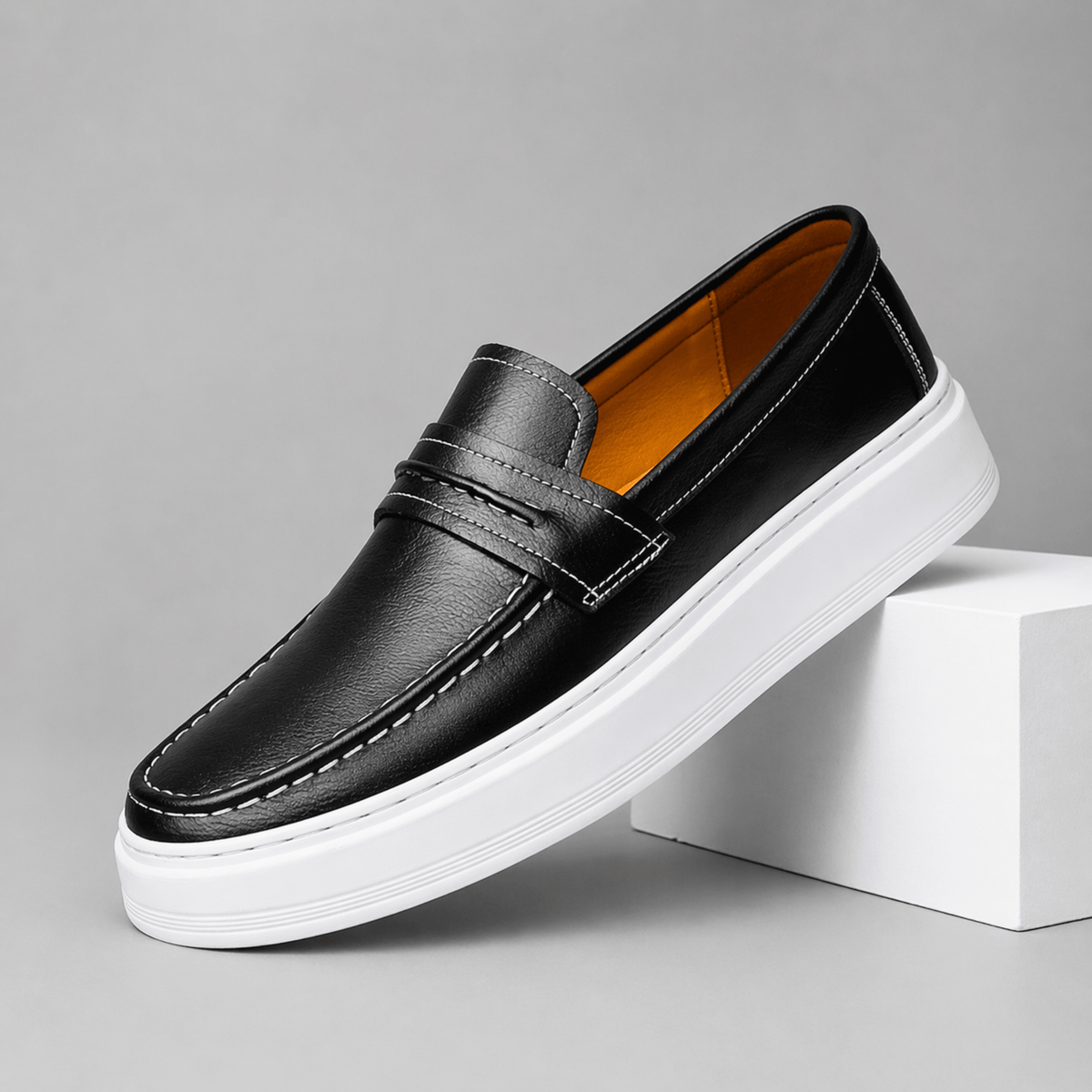 The Bravaro Loafer