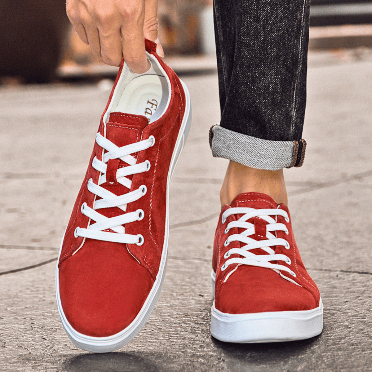 The Calvero Sneaker