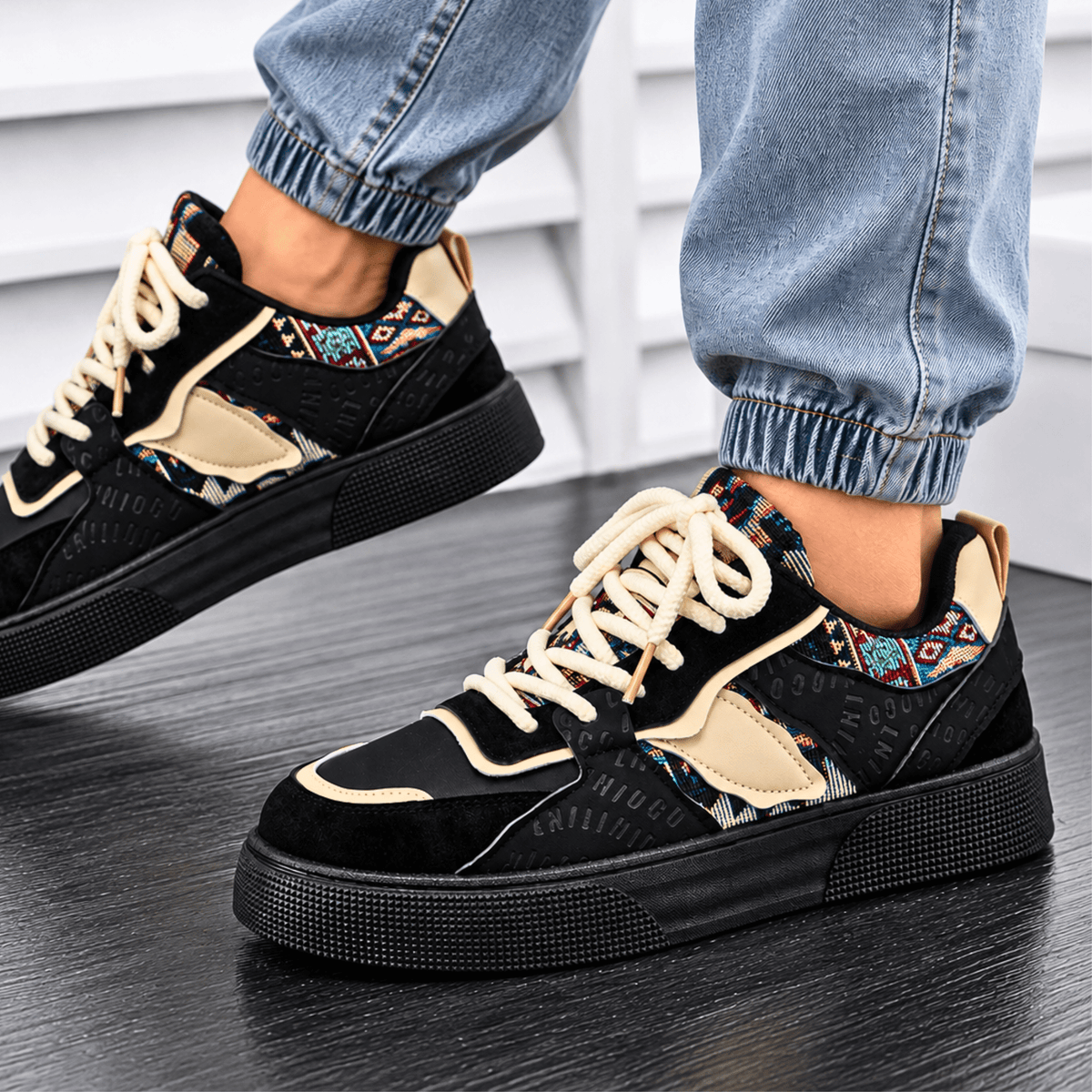 The Casaro Sneaker