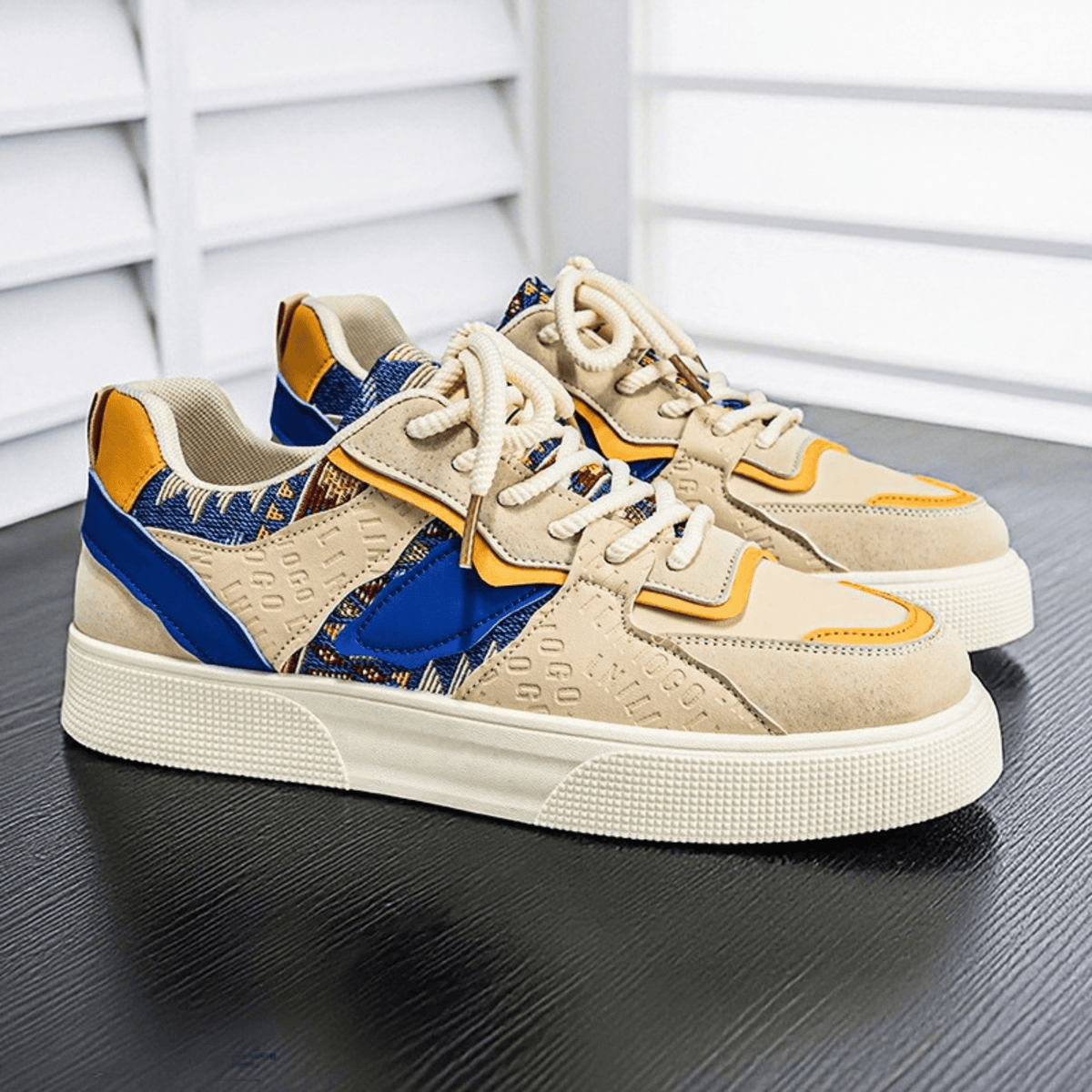 The Casaro Sneaker