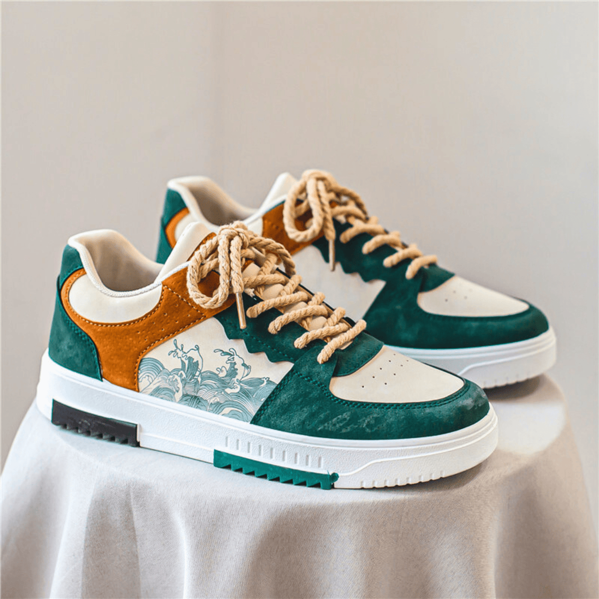 The Saviero Sneaker