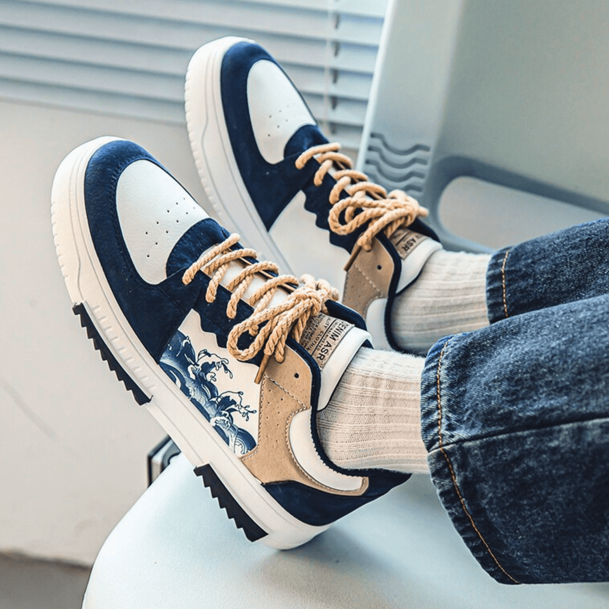 The Saviero Sneaker