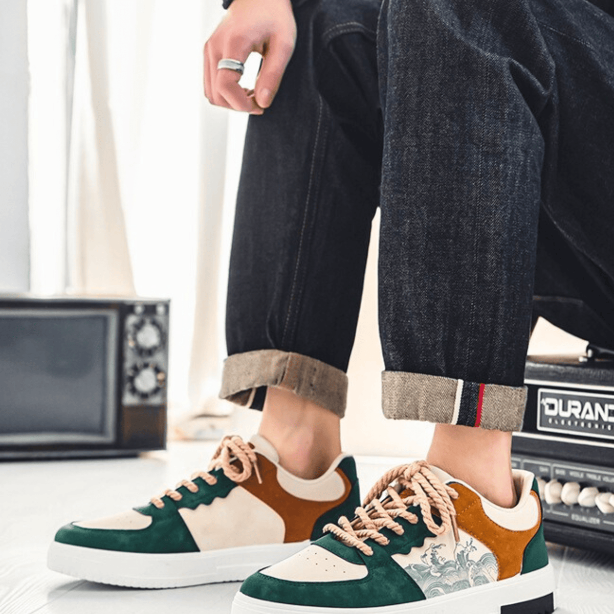 The Saviero Sneaker