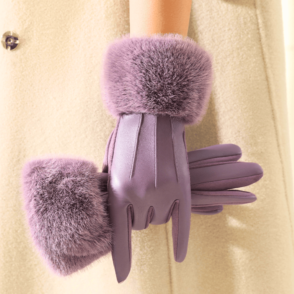 The Valeria Glove