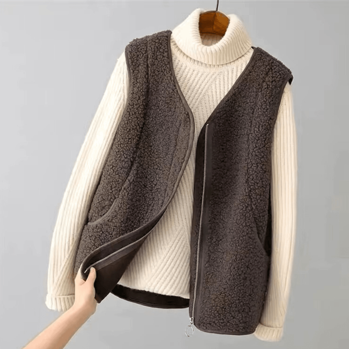 The Valeria Vest